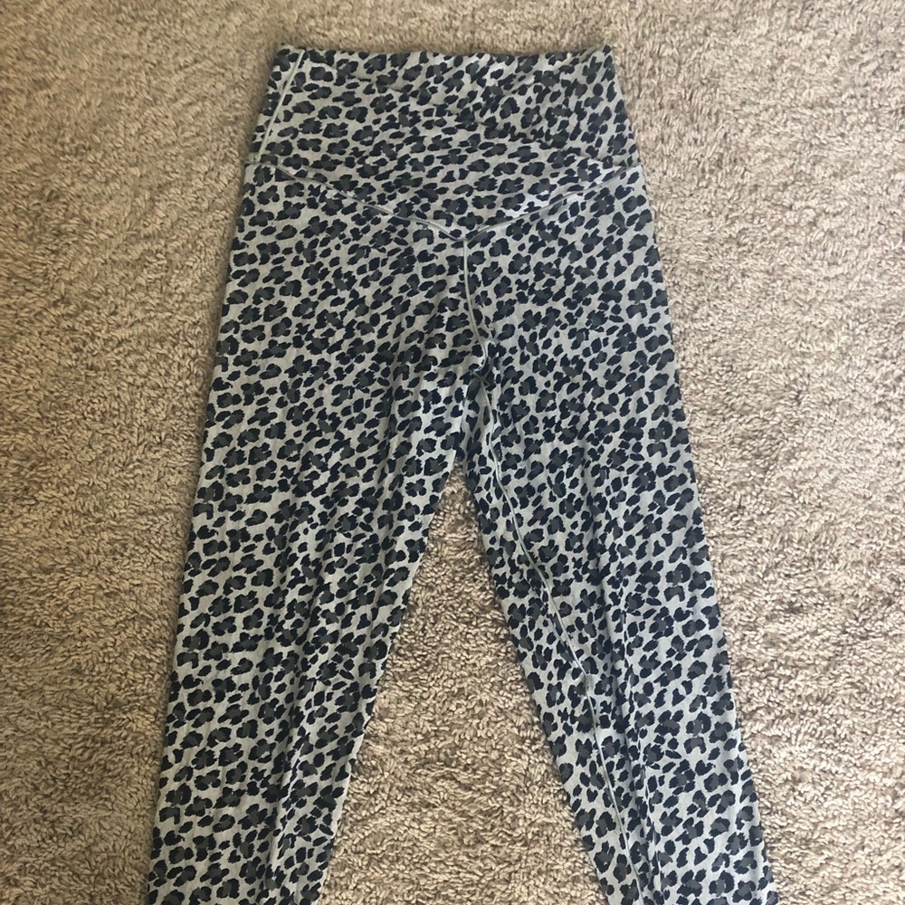 ⭐️FINAL PRICE DROP⭐️Aerie Crossover Leggings